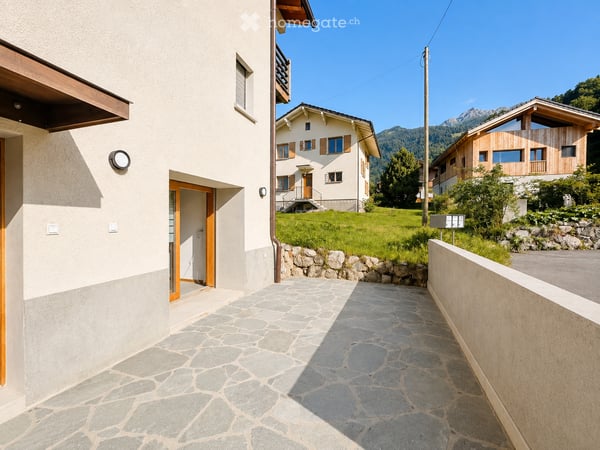 3.5 pièces entièrement rénové avec terrasse privative – Versegères 1