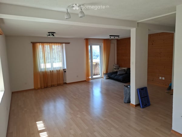 Gemütliche 3.5-Zimmer-Wohnung am Rozentobelweg in Schiers 2