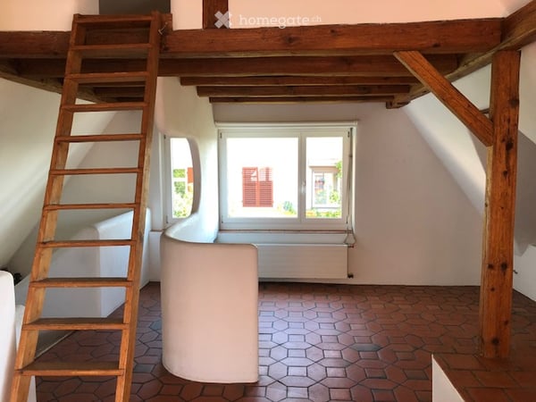 Charmante 3.5-Zimmer-Maisonette-Wohnung mit zwei Balkonen in Zollikon 4