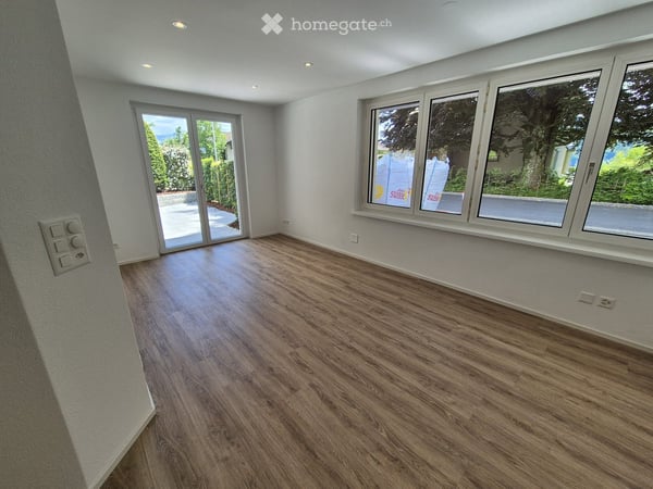 Moderne 2.5-Zimmer-Erdgeschosswohnung mit Terasse (30m2) in Schmerikon 2