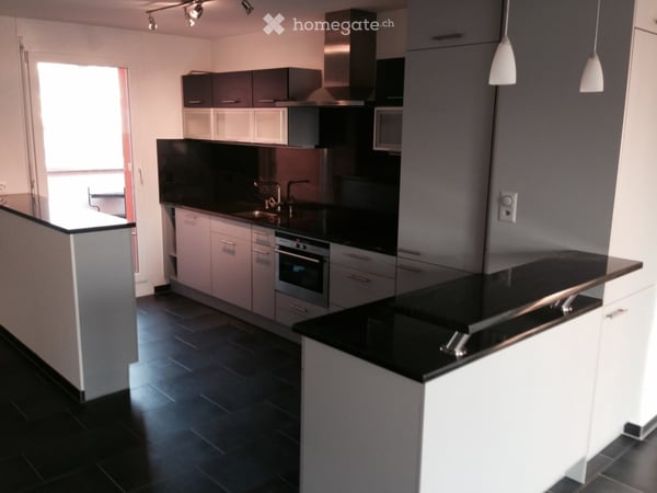 Exklusive 3.5-Zimmer-Attikawohnung mit 43 m² Sonnenterrassen – inkl. Tiefgaragenparkplatz 5
