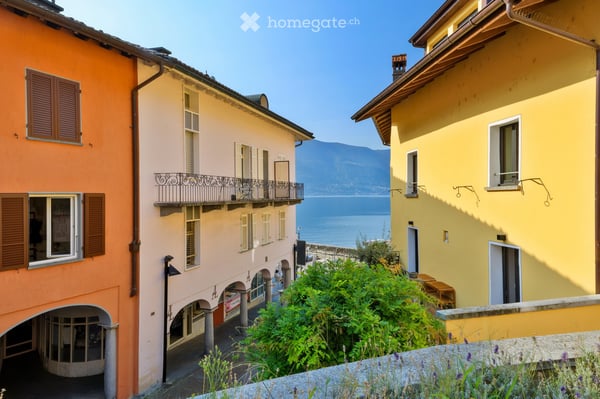 Un raro gioiello con giardino e vista lago nel cuore di Ascona 11