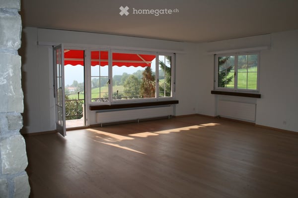 Ausssichtsreiche, ruhige 5 1/2 - Zimmer-Maisonette-Wohnung in Jenins - Bündner Herrschaft 3