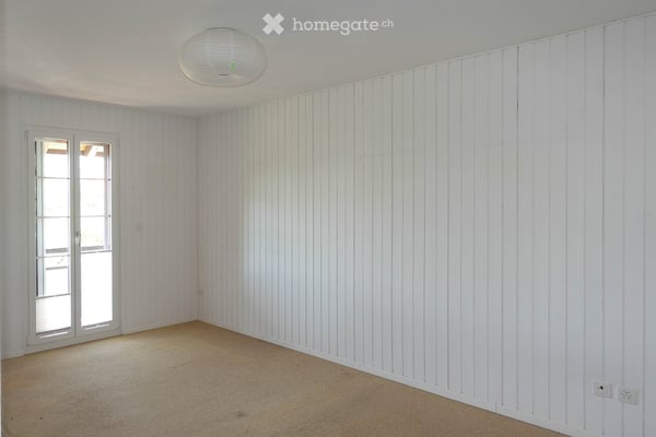 Charmantes 5.5-Zimmer-Zweifamilienhaus in Wolfhausen 9