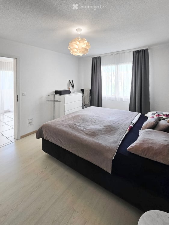 Gemütliche 2.5-Zimmer-Wohnung mit Balkon in Waldegg b. Uitikon 3