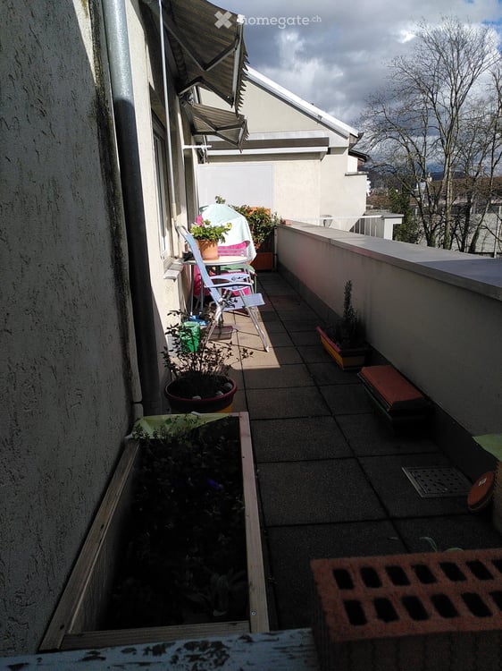 Im Breitequartier vermieten wir eine 2-Zimmerwohnung (40m2) im DG mit Lift 4