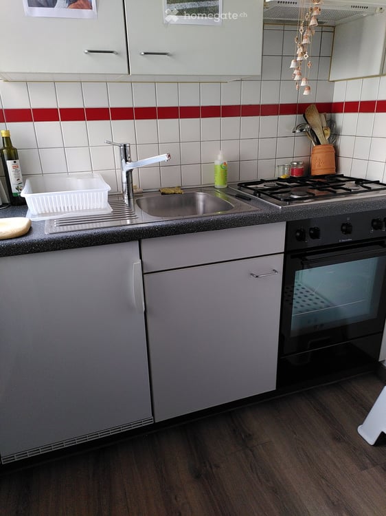 Im Breitequartier vermieten wir eine 2-Zimmerwohnung (40m2) im DG mit Lift 5