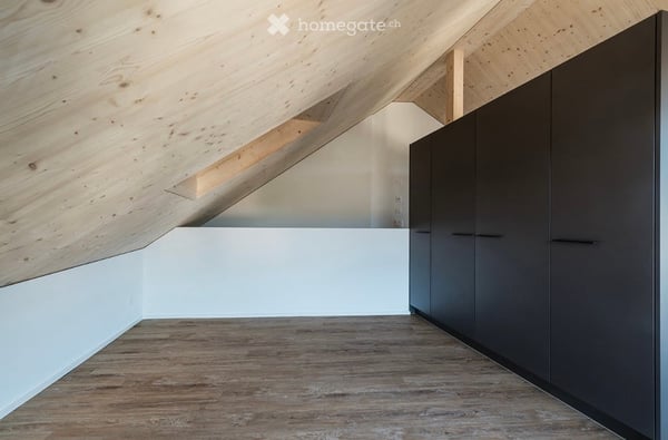 Charmante 1.5-Zimmer-Dachwohnung mit Aussicht in Schmerikon 2