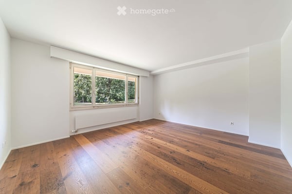 Traumhafte Terrassenwohnung mit unverbaubarer Sicht auf See und Berge 4