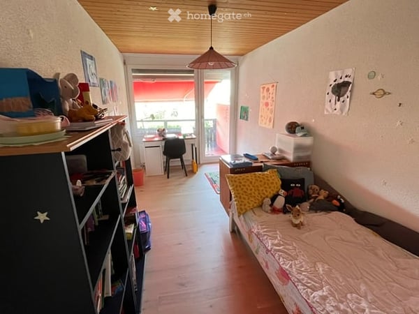 Charming 5.5-Room Row House with Beautiful Views in Meilen 5