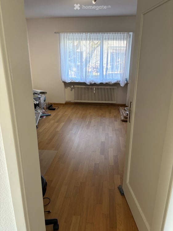 4-Zimmer-Wohnung mit Balkon in Bottmingen 8