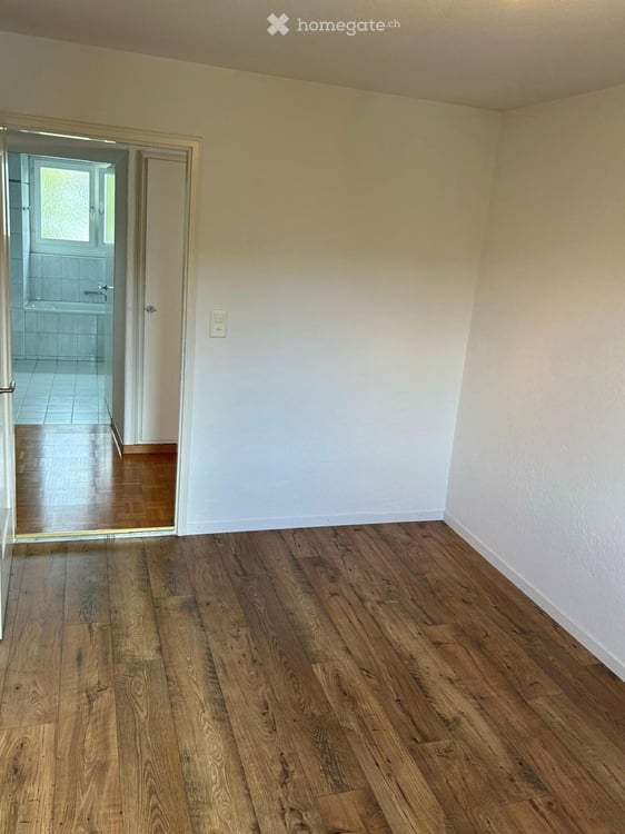 4.5 Zimmer Terassenwohnung Lengnau 1'900 inkl. NK + Parkplatz 10
