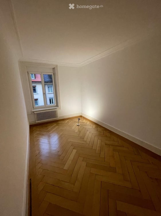Charmante 3.5-Zimmer-Altbauwohnung an der Grundstrasse in Zürich-Altstetten 4