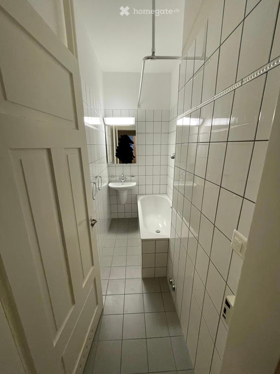 Charmante 3.5-Zimmer-Altbauwohnung an der Grundstrasse in Zürich-Altstetten 2