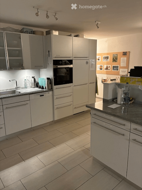 Grosszügige 4.5-Zimmer-Attikawohnung an der Poststrasse in Gelterkinden 2