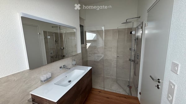 Moderne 3.5-Zimmer-Attikawohnung mit Bergblick im Dorfzentrum Buochs 6