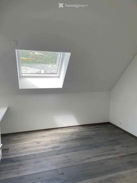 Moderne 3.5-Zimmer-Dachwohnung mit Bergblick in Chur 9
