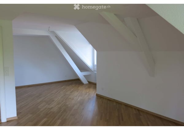 Ruhige und helle 1.5-Zimmer Dachwohnung zu vermieten, unbefristet 5
