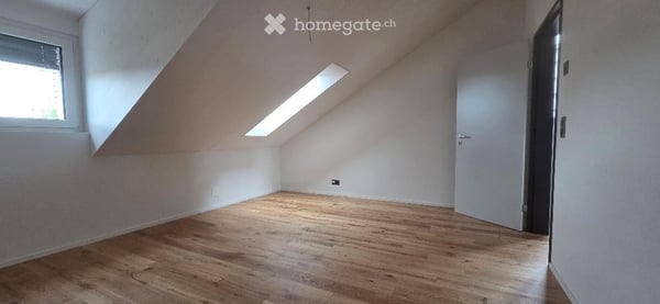 Charmante 2.5-Zimmer-Dachwohnung in Winterthur 2