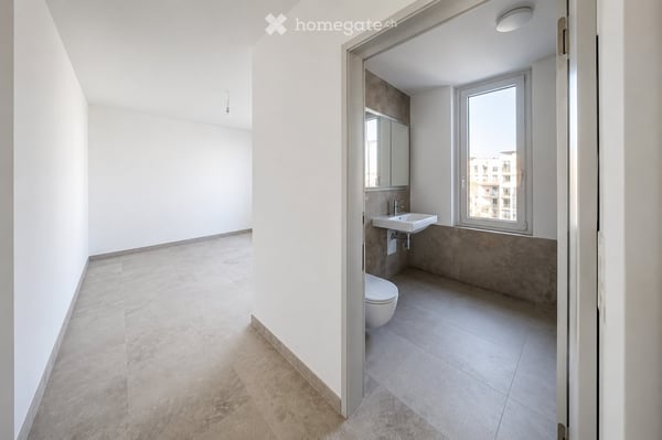 Moderne, helle 1.5-Zimmer-Wohnung mit Balkon in Zürich-Binz 4
