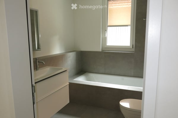 Moderne 4.5-Zimmer-Duplex-Wohnung/DEFH in Nänikon - Uster 4