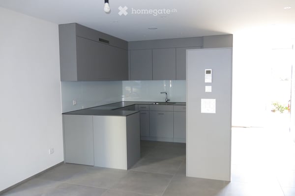 Moderne 4.5-Zimmer-Duplex-Wohnung/DEFH in Nänikon - Uster 3