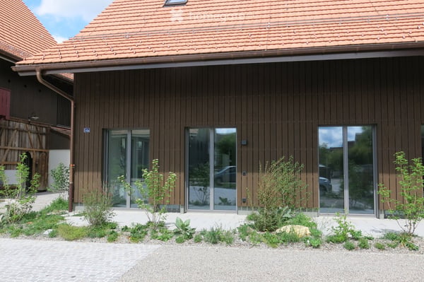 Moderne 4.5-Zimmer-Duplex-Wohnung/DEFH in Nänikon - Uster 1