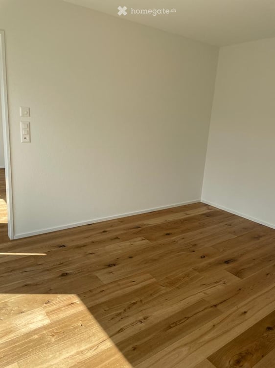 Moderne 2-Zimmerwohnung an ruhiger Lage mit grossem Balkon 8
