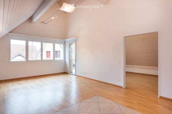 Grosszügige und moderne 4.5-Zimmer-Dachwohnung im Grünen 7