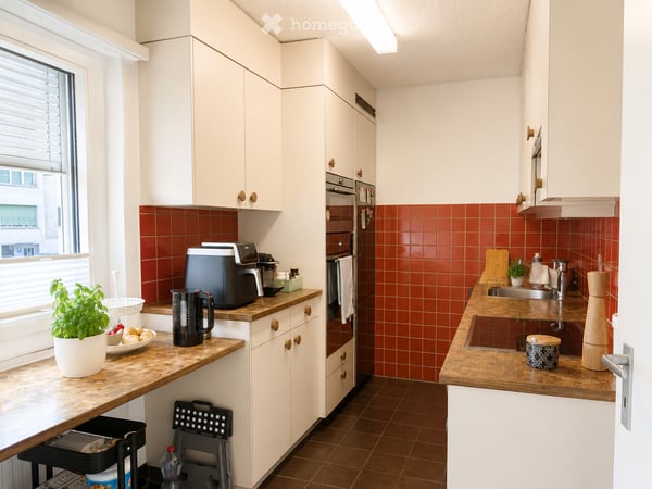 Gepflegte 4.5-Zimmer-Wohnung in Zürich Albisrieden 12
