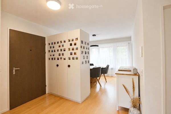 Gepflegte 4.5-Zimmer-Wohnung in Zürich Albisrieden 9