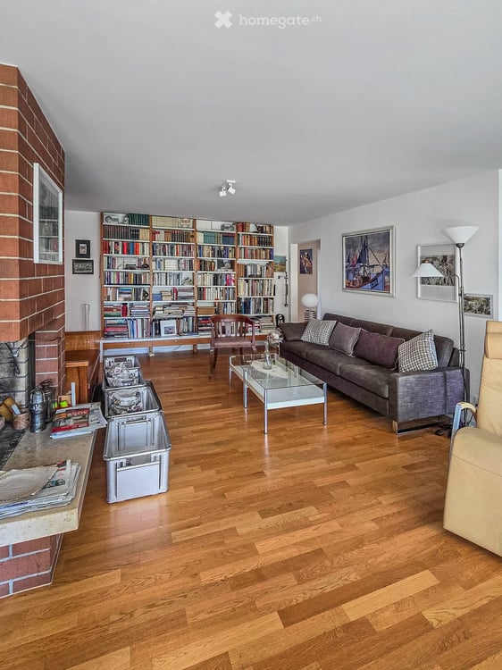 Helle 4.5-Zimmer-Wohnung in ruhiger Lage in Zumikon 1