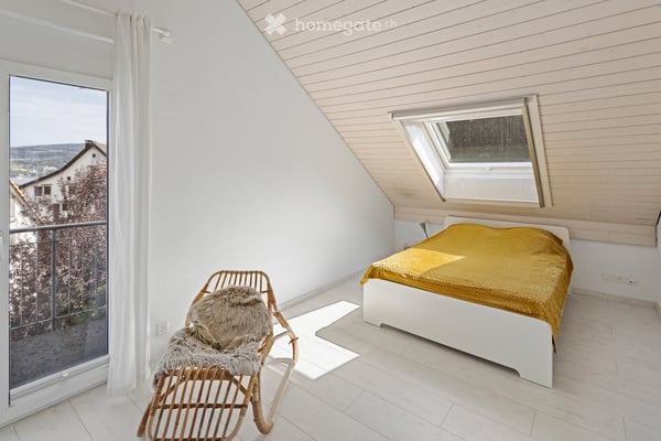 Large ( 281 m2), 7.5-Room Single Family Home perfectly located between Zürich and Zug 9