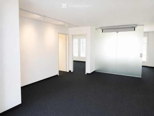 Bürofläche an zentraler Lage in Volketswil 2