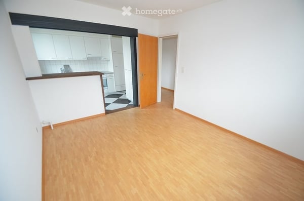 Charmante 3.5-Zimmer-Dachwohnung mit Balkon und Seeblick in Rorschach 2