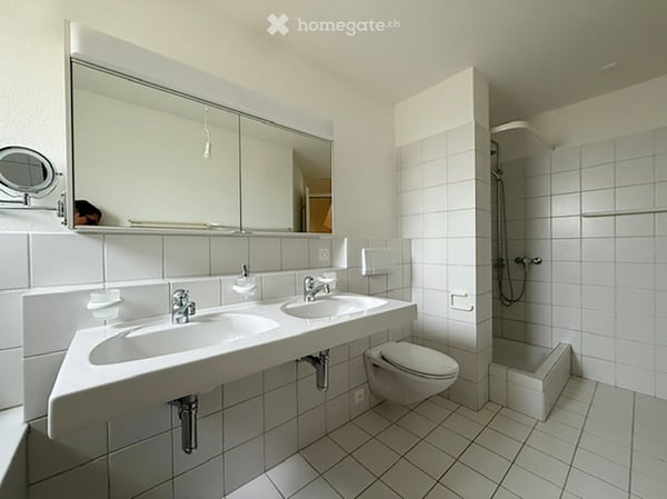 Helles und geräumiges 5.5-Zimmer-Reiheneinfamilienhaus in Dänikon 10