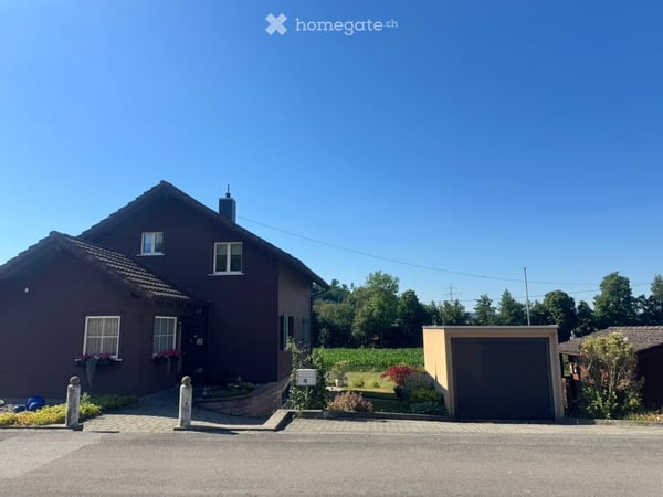 Charmantes 4½-Zimmer-Chalet mit grossem Garten – ruhige Lage in Oftringen 3