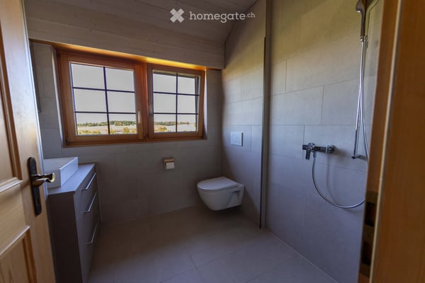Charmante 3.5-Zimmer-Dachwohnung  – Humlikon, Im Riet 16 7