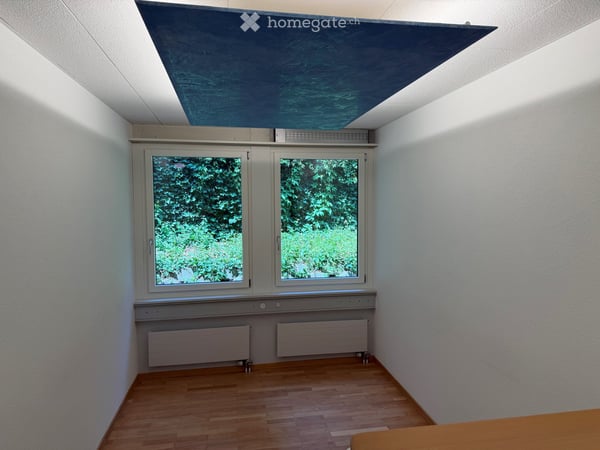 Büro in Küsnacht ZH direkt neben Bahnhof 9