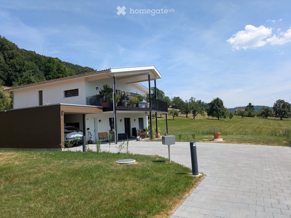 Modernes 5.5-Zimmer-Einfamilienhaus, ruhige Lage, idyllisches Flair mit Bergblick 1