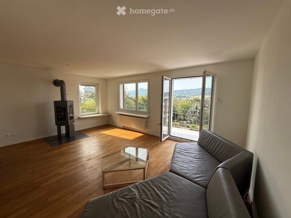 Charmantes 6.5-Zimmer-Doppeleinfamilienhaus in Oberengstringen 5