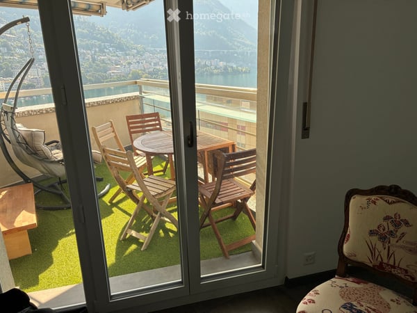 Stunning 13th-Floor 2.5-Room Apartment with Panoramic Lake & Mountain Views in Montreux 21