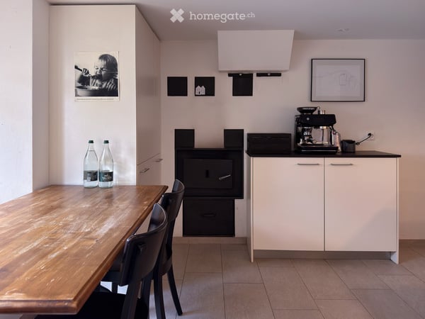 Charmantes 6.5-Zimmer-Doppeleinfamilienhaus mit grossem Garten in Mönchaltorf 10