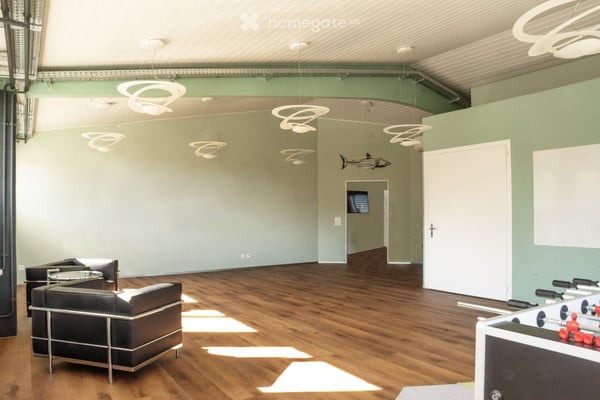 Attraktive Gewerbefläche im 2. OG in Uster – 230 m² 2