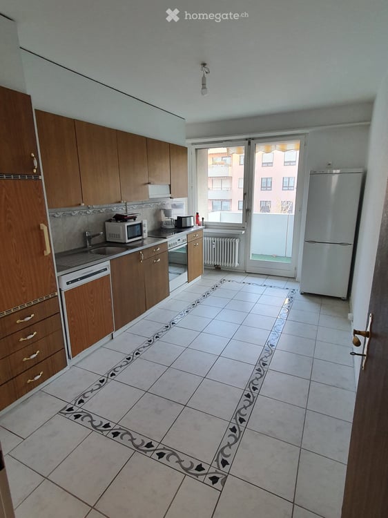 Zentrumsnahe grosse 3-Zi.-Whg., 5.OG, Nähe Aeschenplatz u. St.Alban-Vorstadt 7