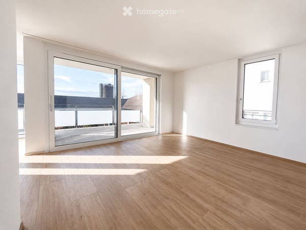 Helle 3.5-Zimmer-Wohnung mit Balkon und schöner Aussicht in Dornach 3