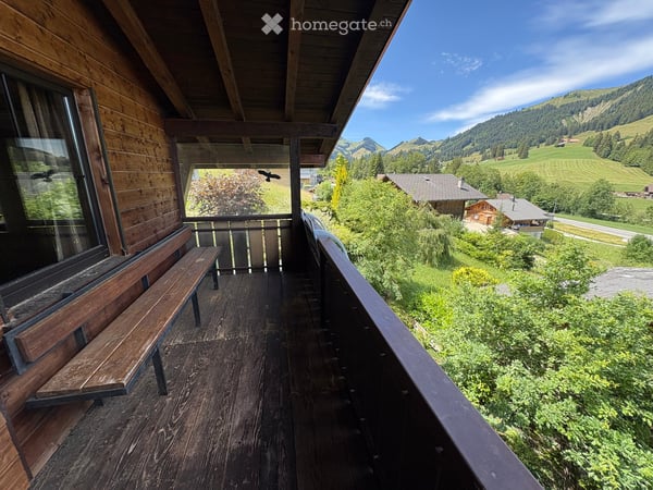 Charmante 4.5-Zimmer-Dachwohnung in Schwarzsee 5