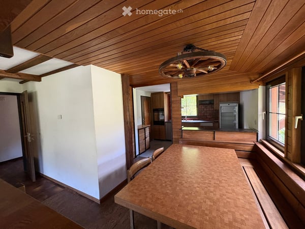 Charmante 4.5-Zimmer-Dachwohnung in Schwarzsee 2