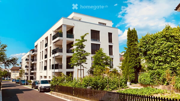 Ruhige 3 1/2-Wohnung mit toller Aussicht in unmittelbarer Nähe zum Bahnhof 7
