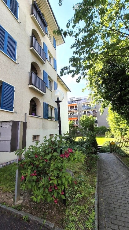 Total renovierte, trendige Wohnung im Herzen von Zürich-Altstetten! 2